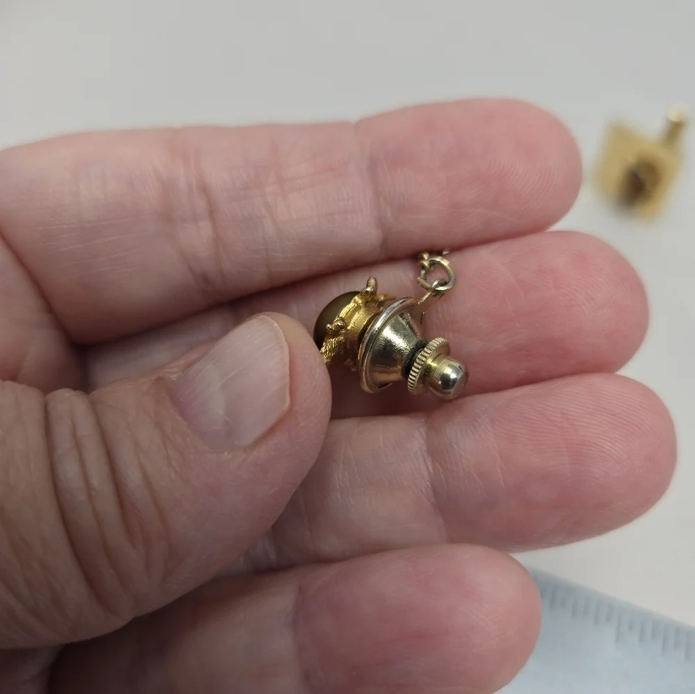 Vintage Mens Gold Tone Cuff Links With Tie Holder Brown Pietersite Stone Classy